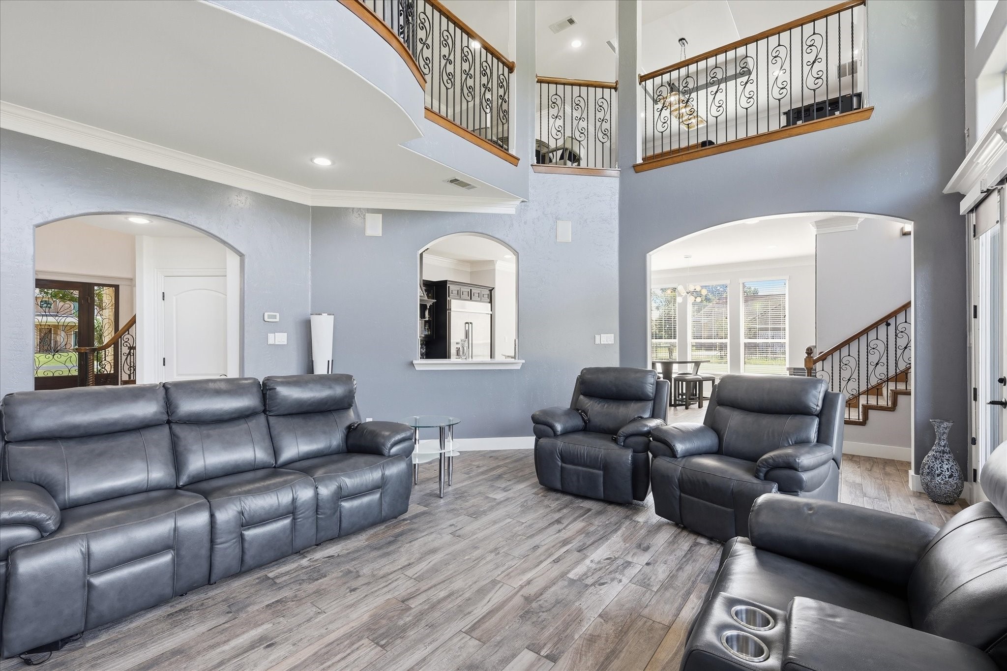 2056 Willow Bend Drive Oak Leaf TX 75154