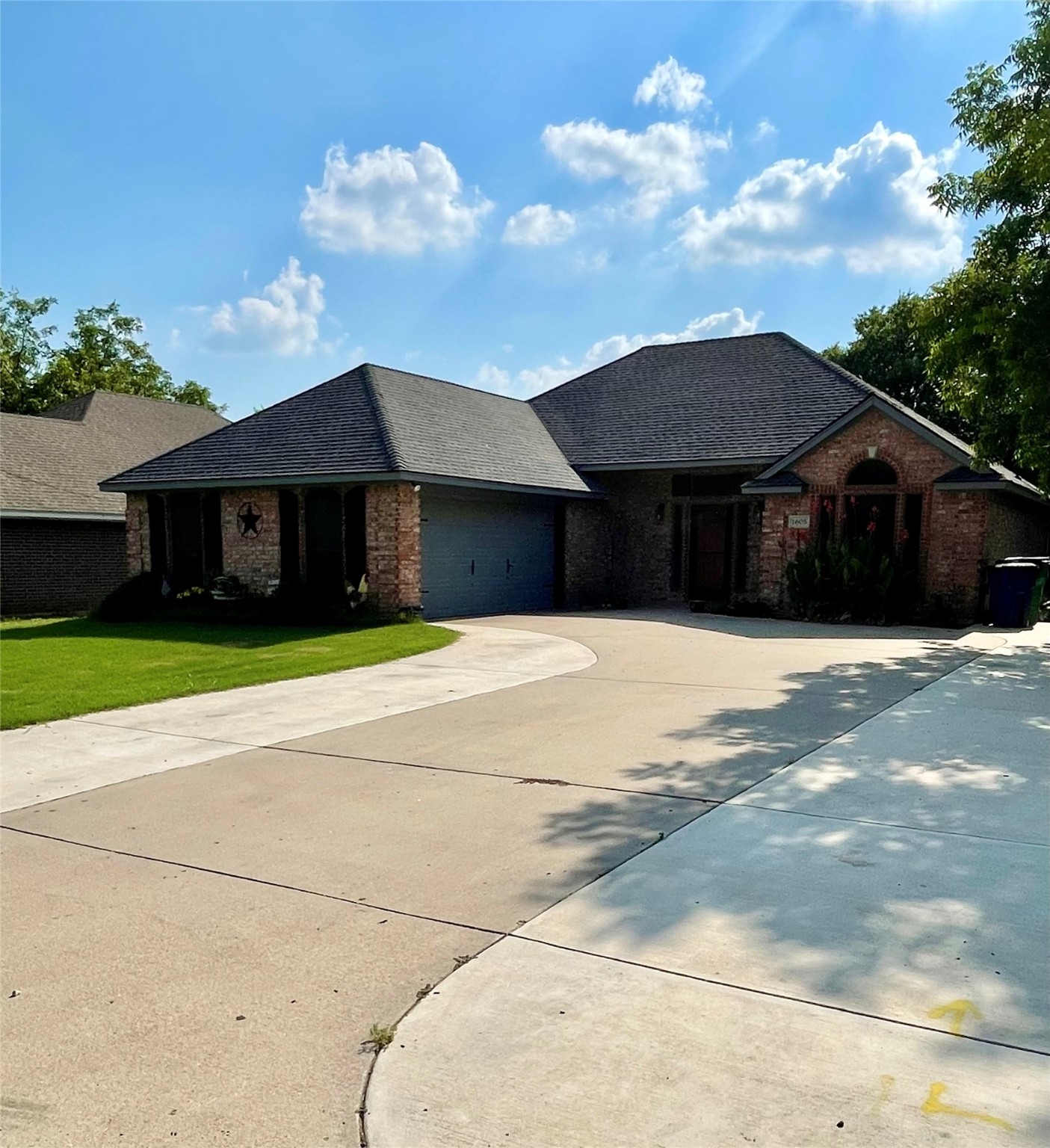 1605 N Mcdonald Avenue Decatur TX 76234