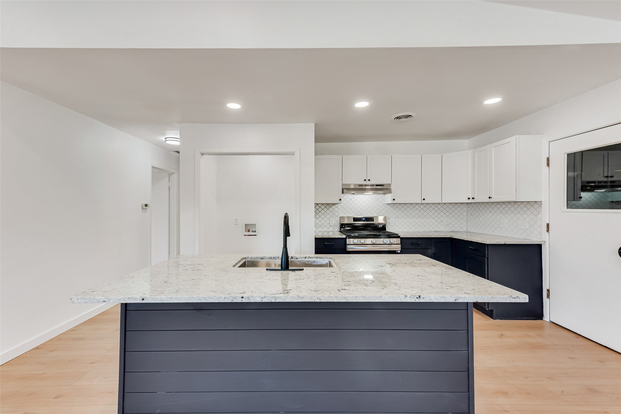1105 W White Avenue Mckinney TX 75069