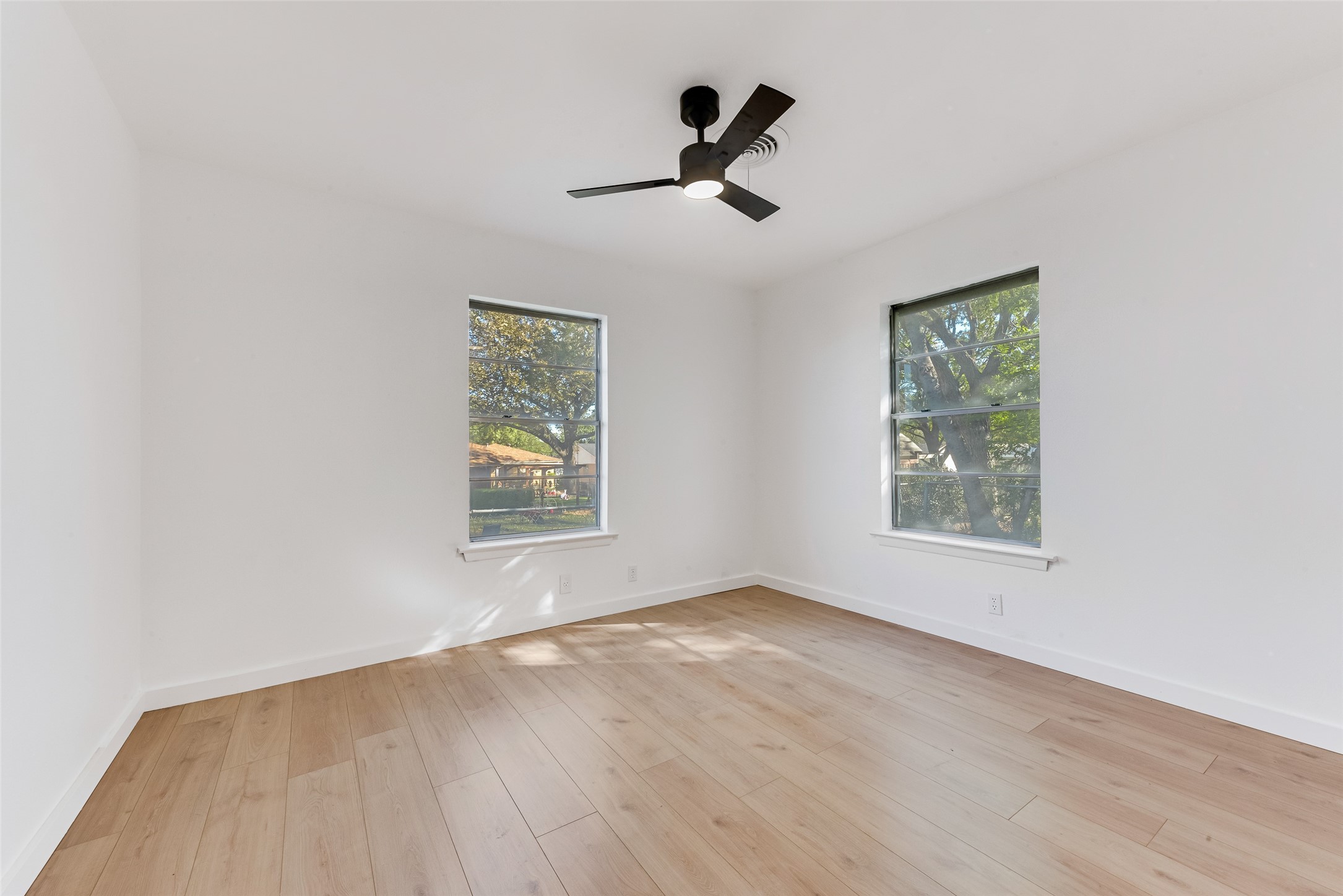 1105 W White Avenue Mckinney TX 75069
