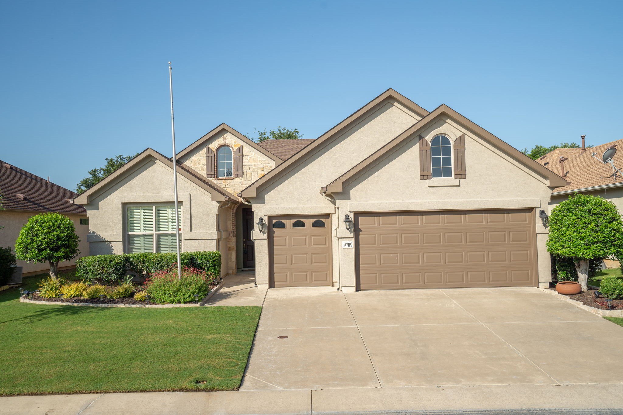 9709 Rivercrest Drive Denton TX 76207