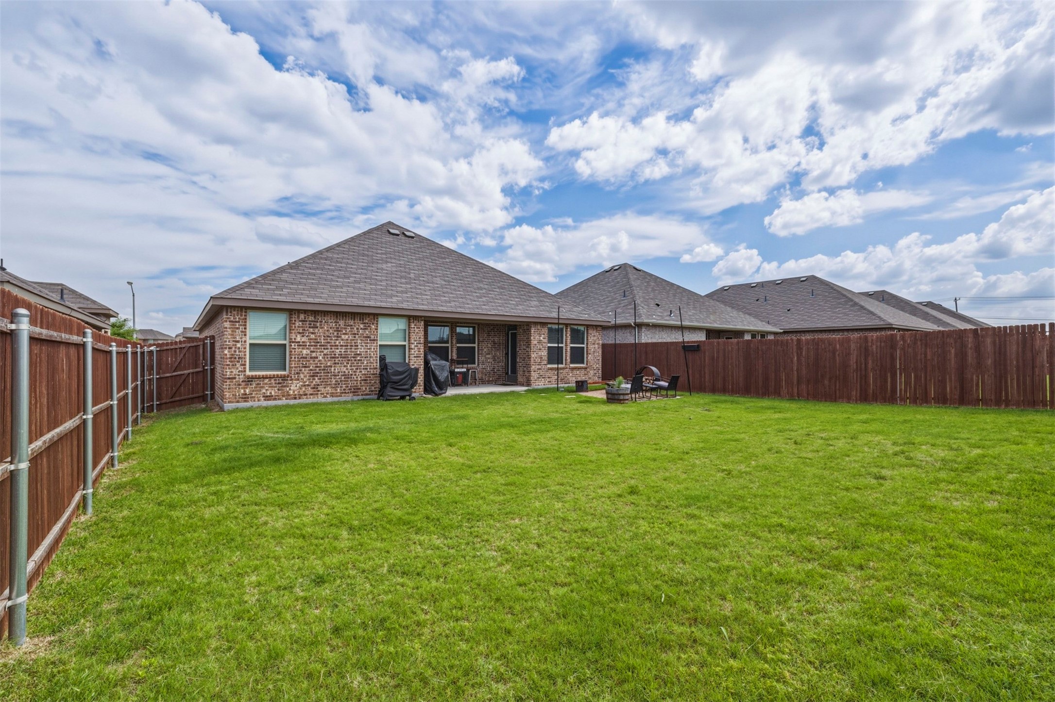 1210 Grand View Drive Ennis TX 75119