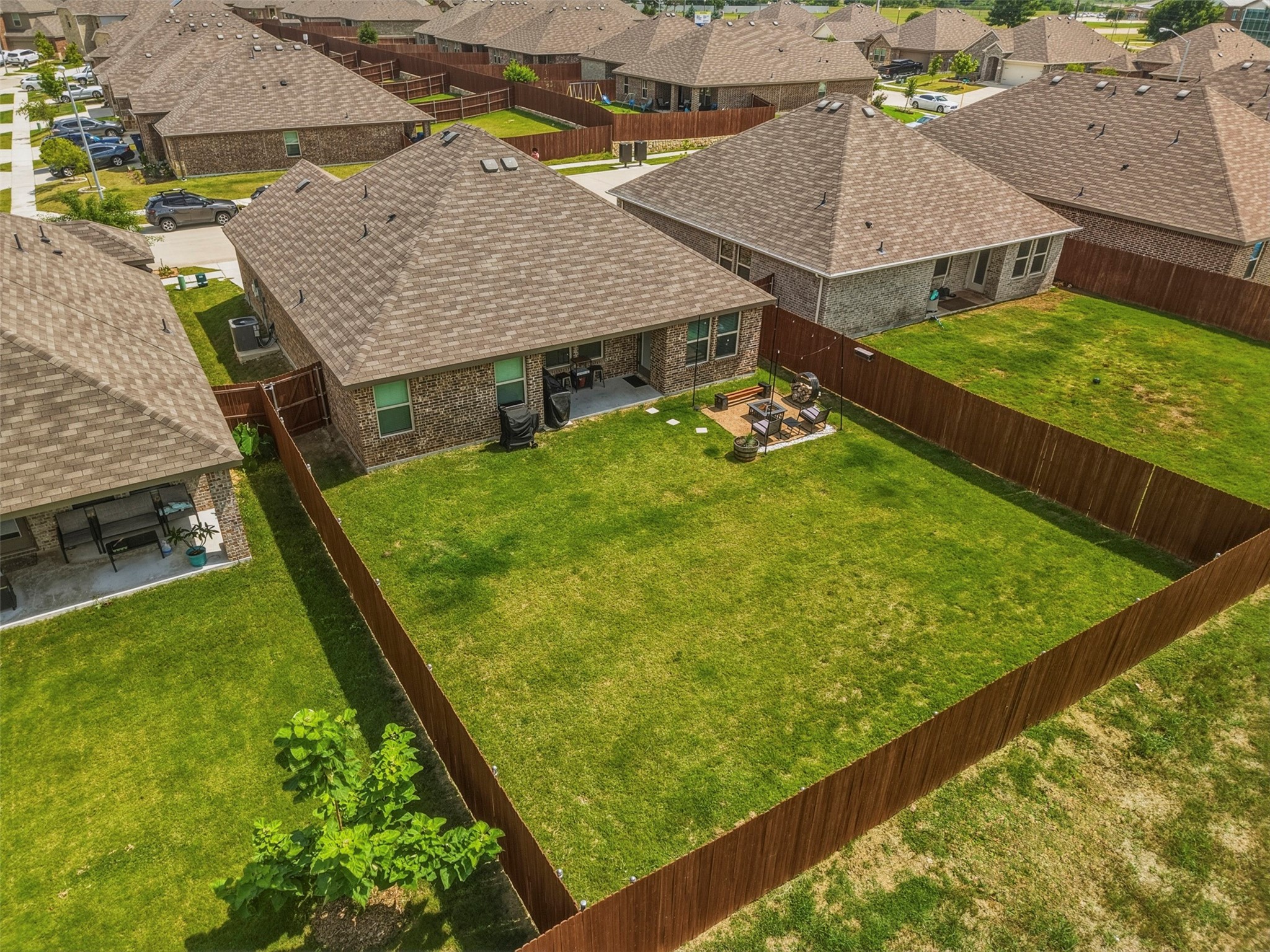 1210 Grand View Drive Ennis TX 75119
