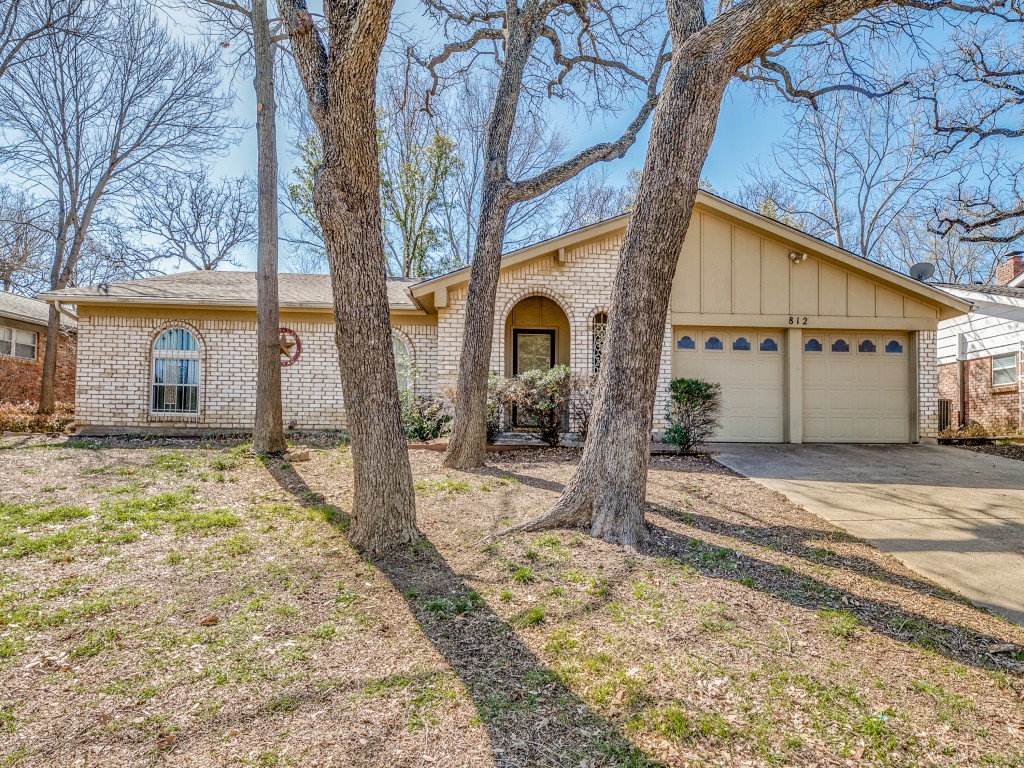 812 San Marcos Lane Bedford TX 76021