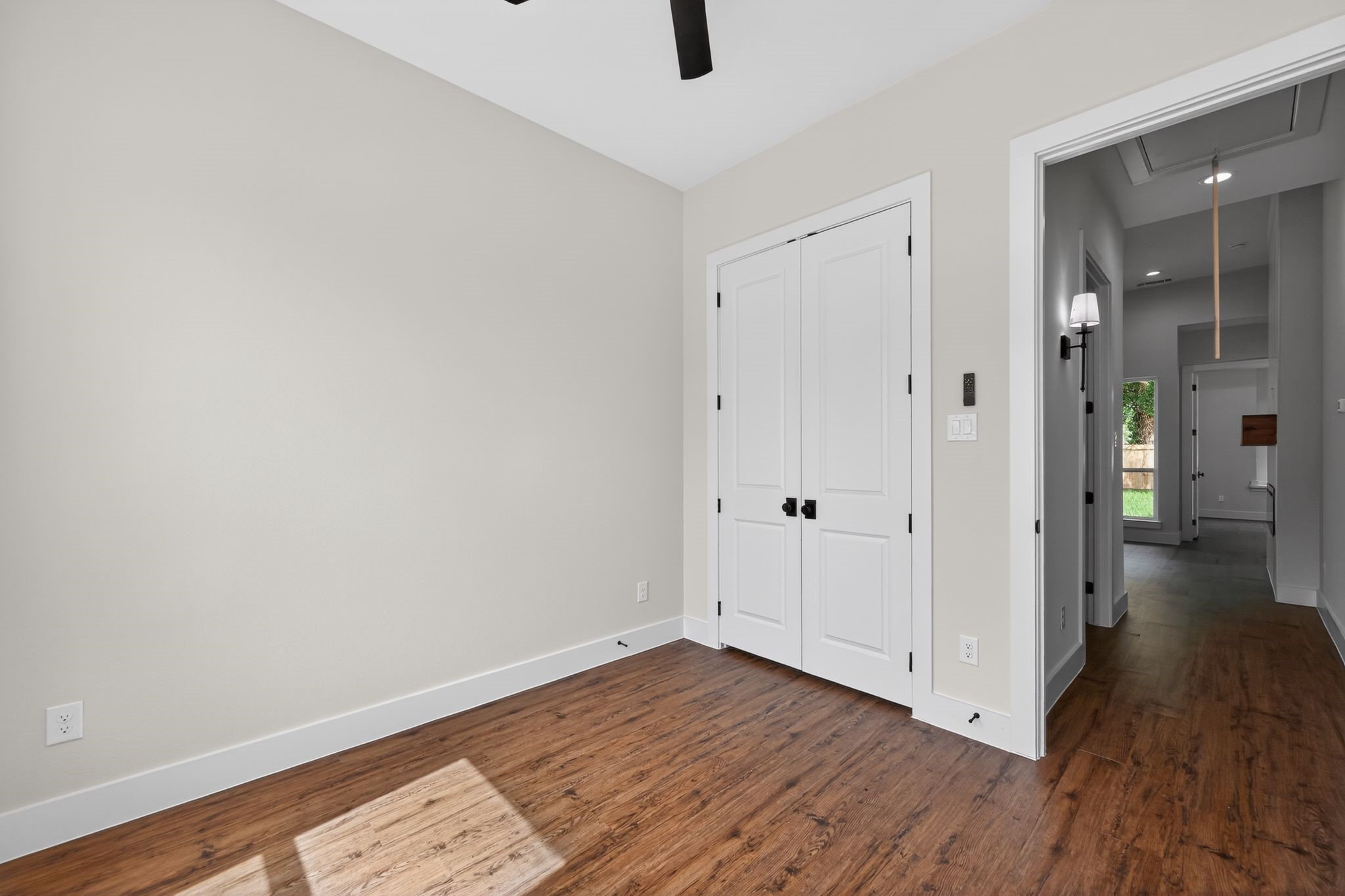 3711 Metropolitan Avenue Dallas TX 75210