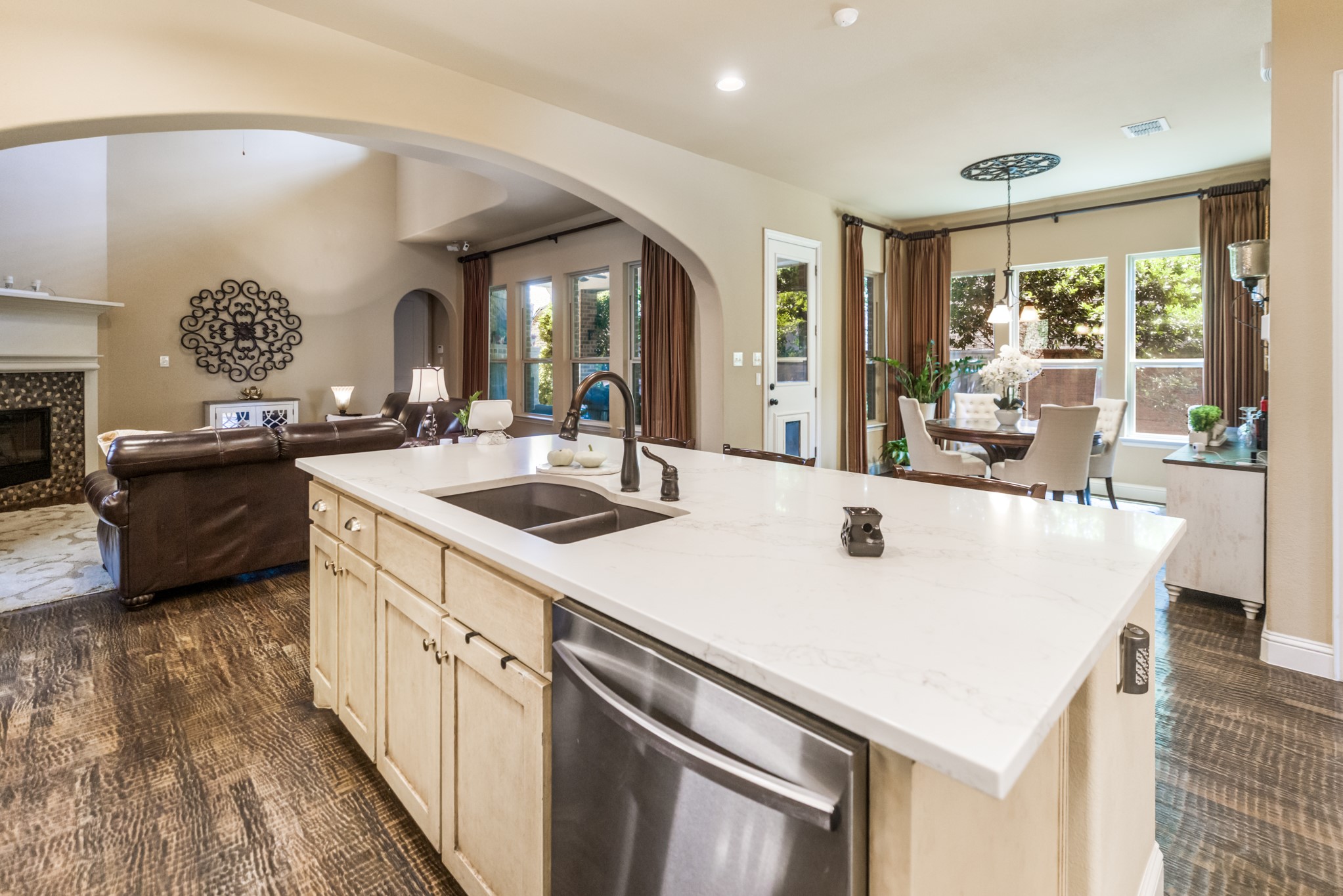 3905 Jasmine Fox Lane Arlington TX 76005