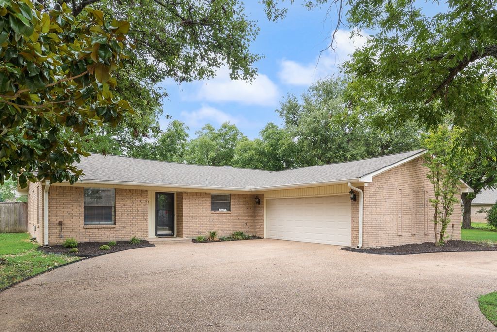 2697 Poplar Drive Flower Mound TX 75028