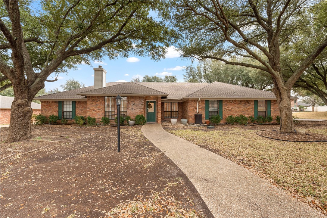 11006 Ridge Point Drive Woodway TX 76712