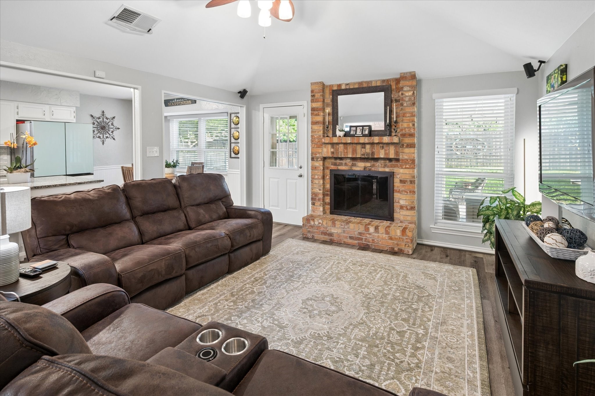 2406 S Forest Hills Corinth TX 76210