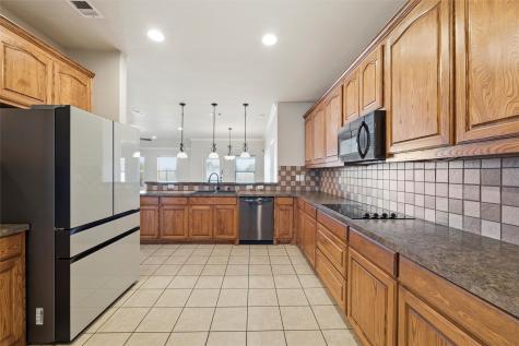 1547 Brookview Drive Lancaster TX 75146