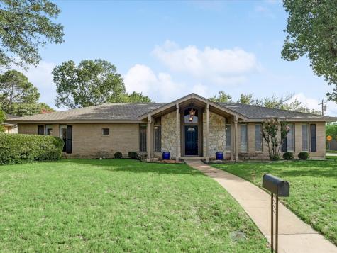400 Circleview Drive S Hurst TX 76054