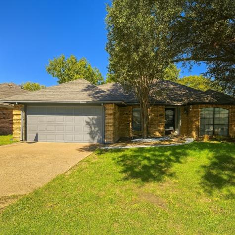 1848 Kings Canyon Circle Fort Worth TX 76134