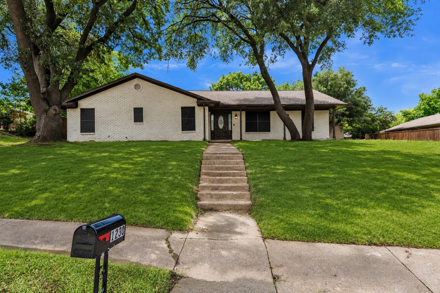 1230 Briar Hollow Lane Garland TX 75043