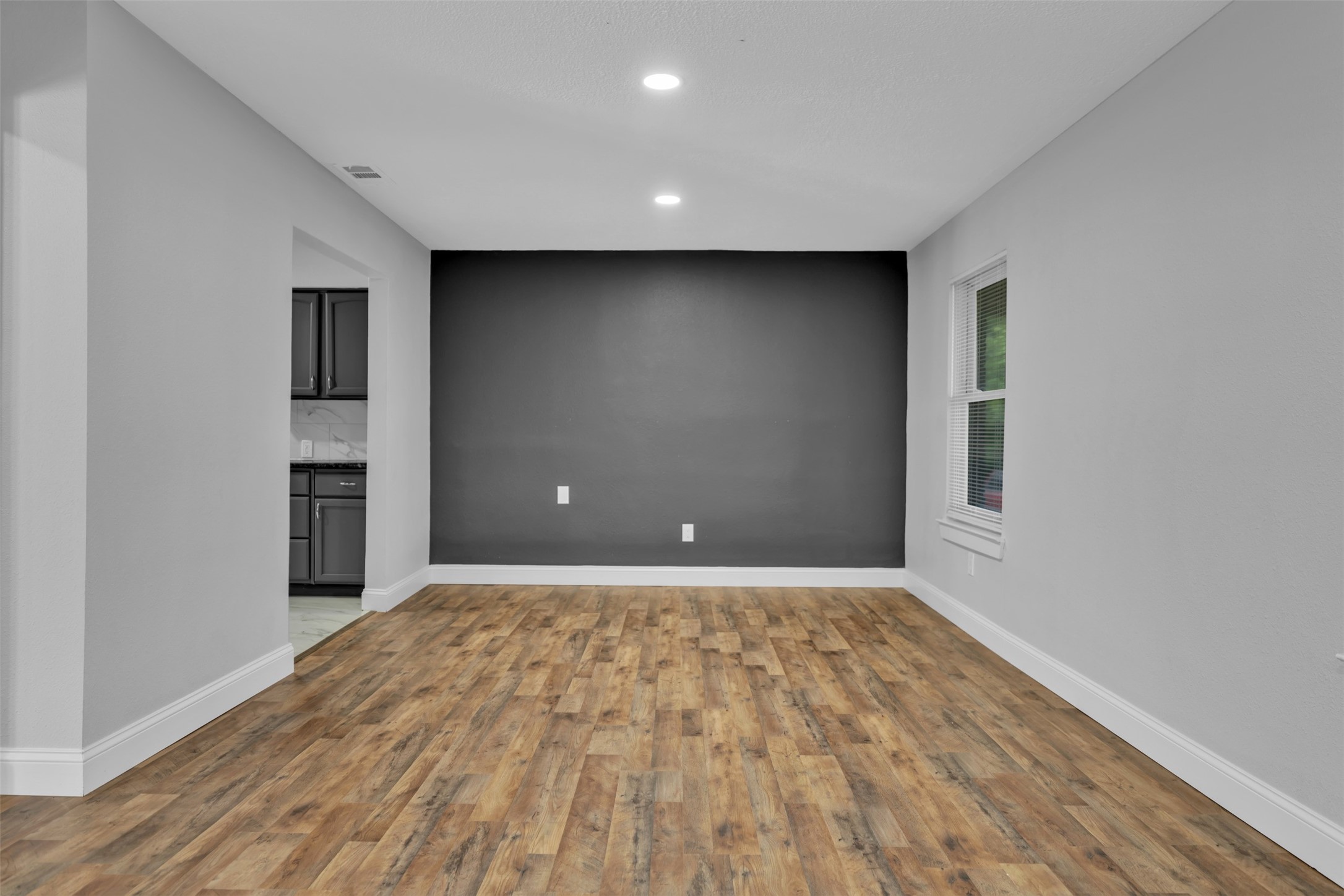 1230 Briar Hollow Lane Garland TX 75043