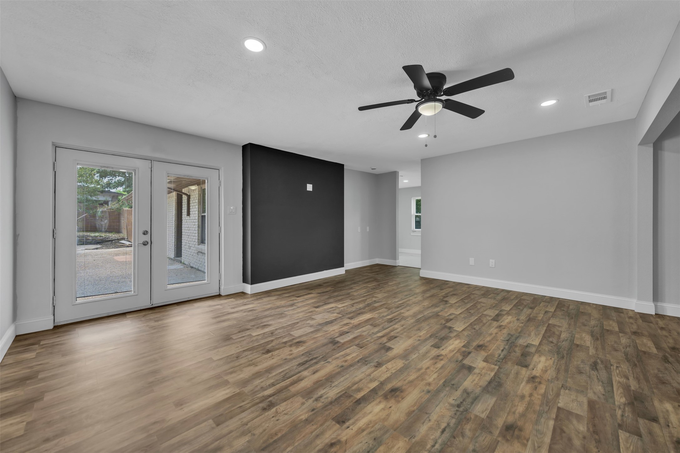 1230 Briar Hollow Lane Garland TX 75043