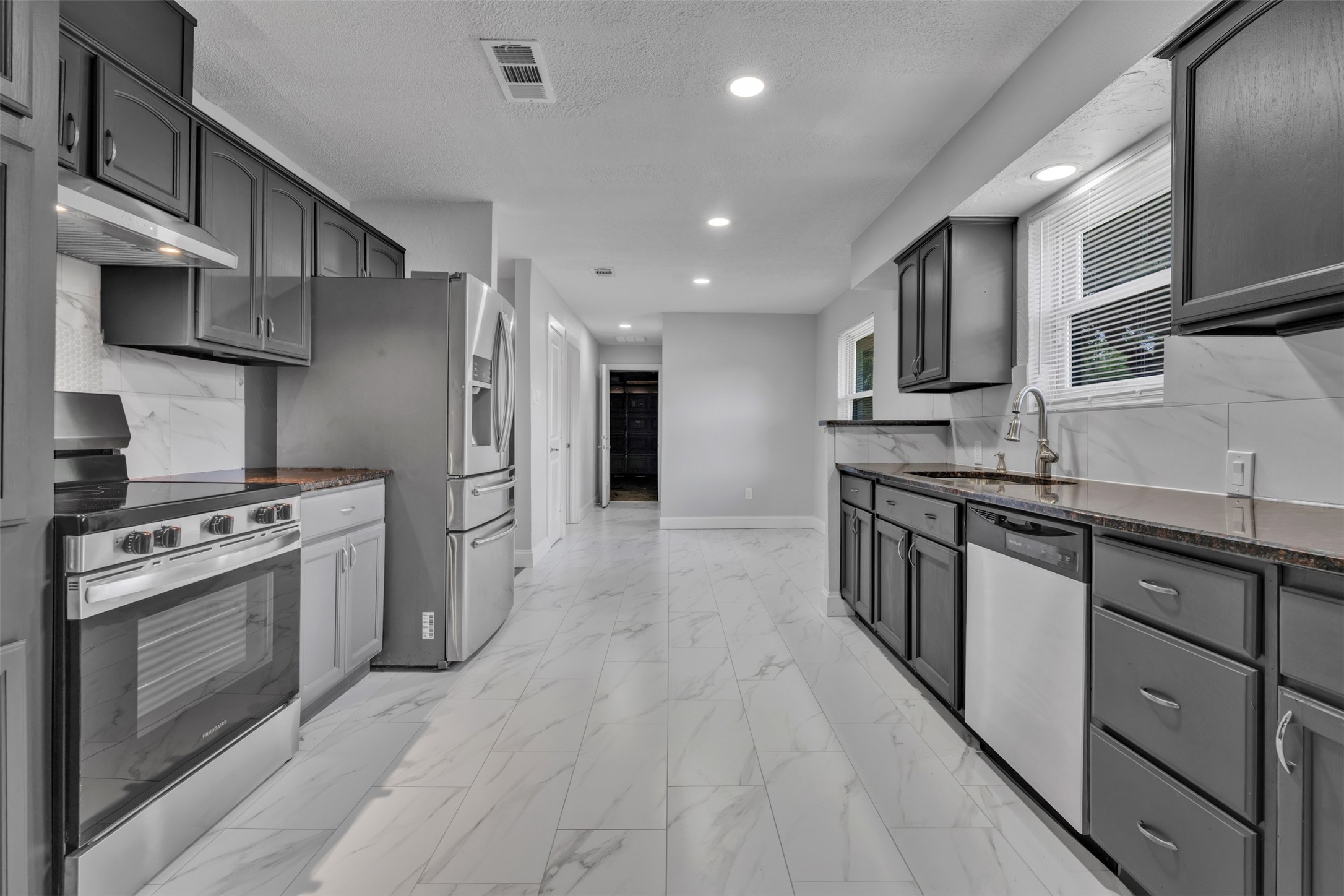 1230 Briar Hollow Lane Garland TX 75043