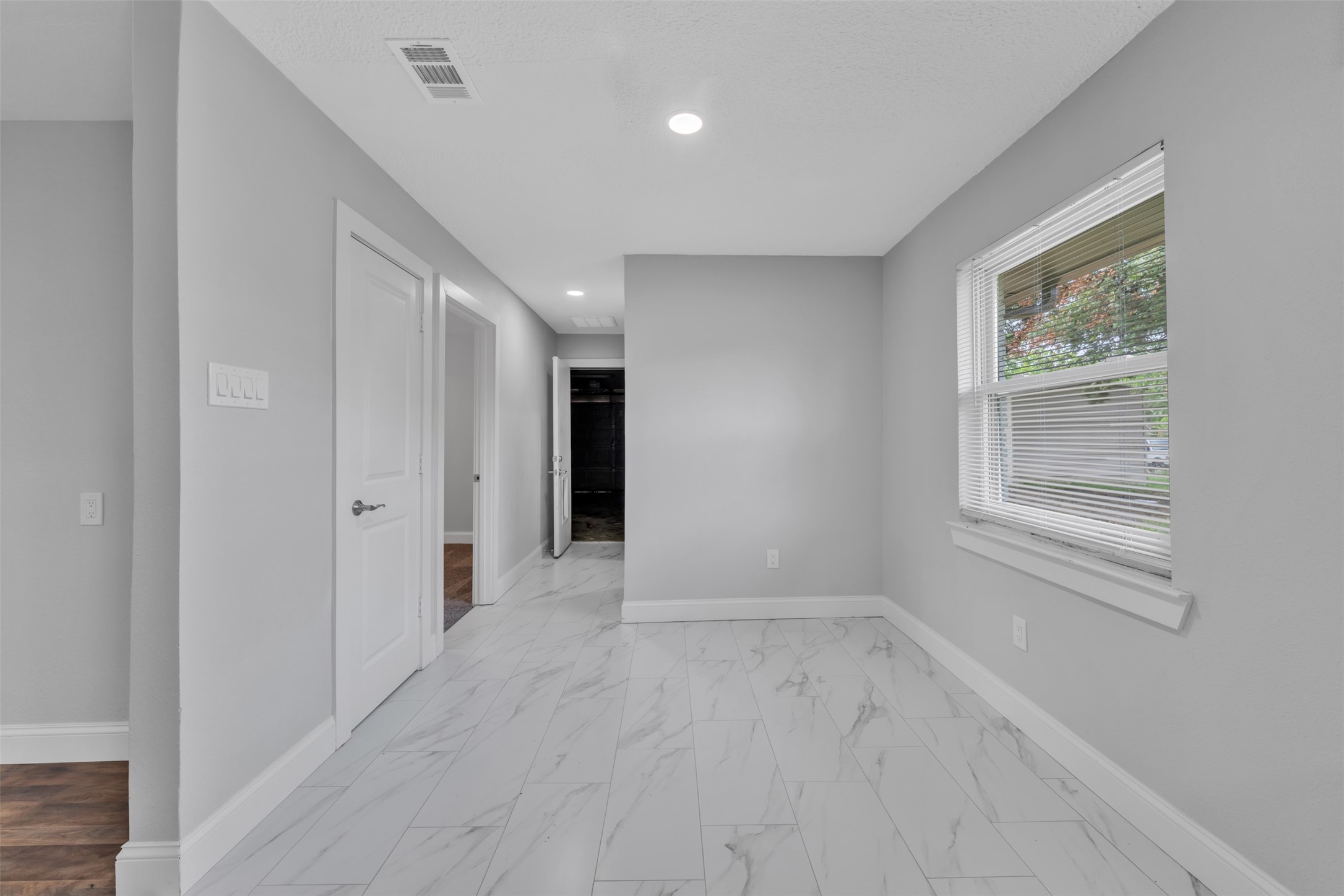 1230 Briar Hollow Lane Garland TX 75043