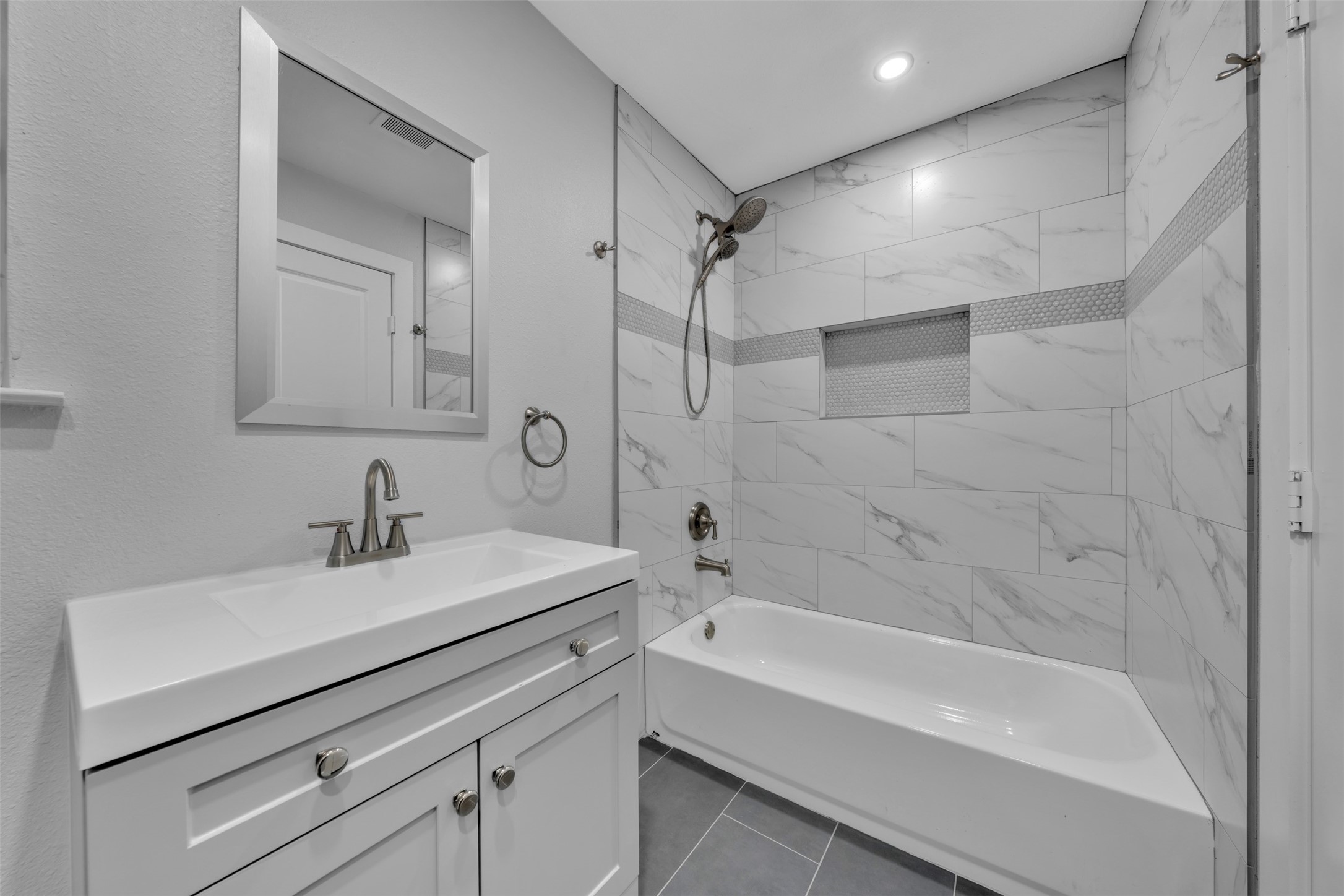 1230 Briar Hollow Lane Garland TX 75043