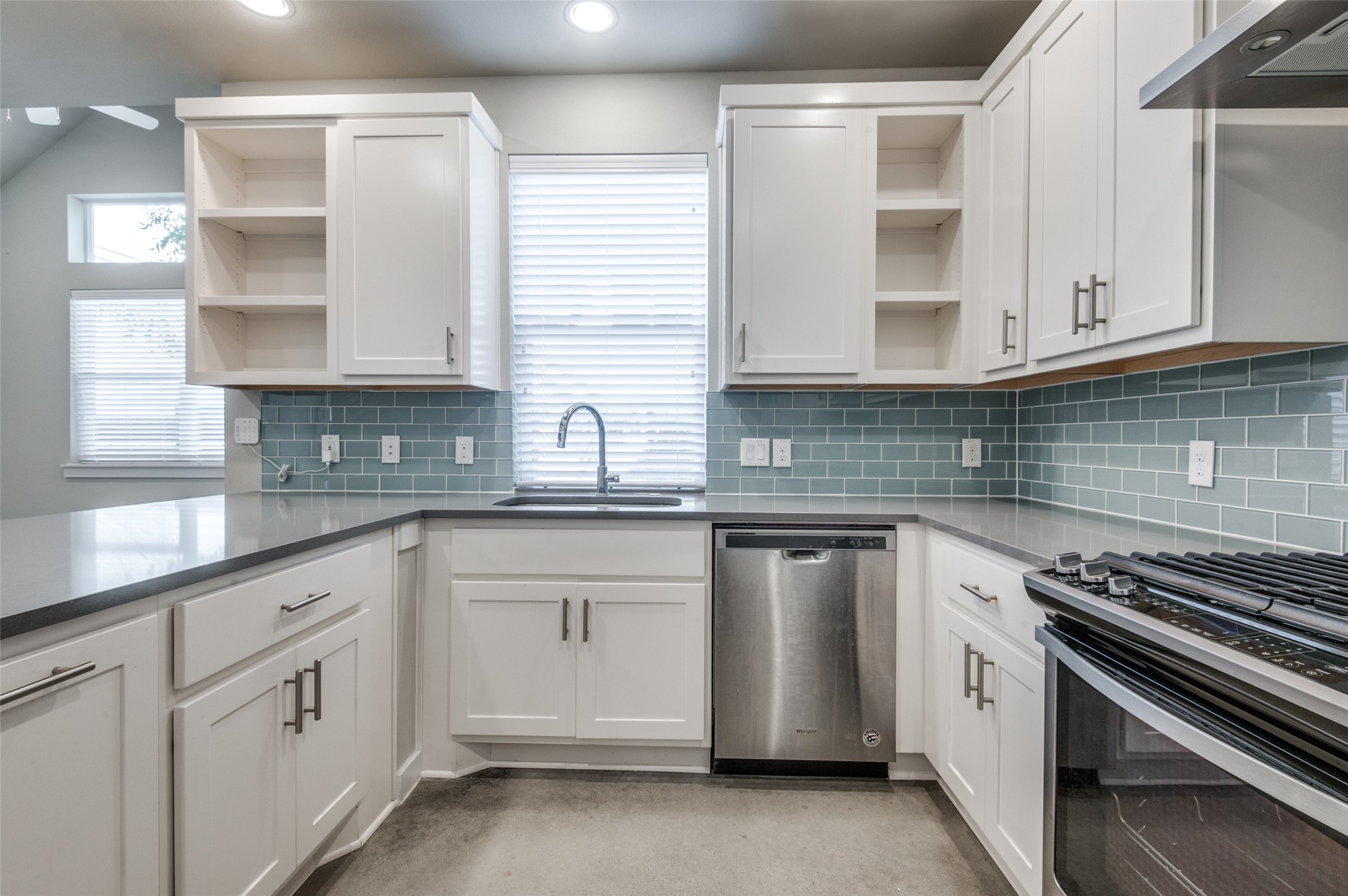 1225 Crownview Lane Dallas TX 75208