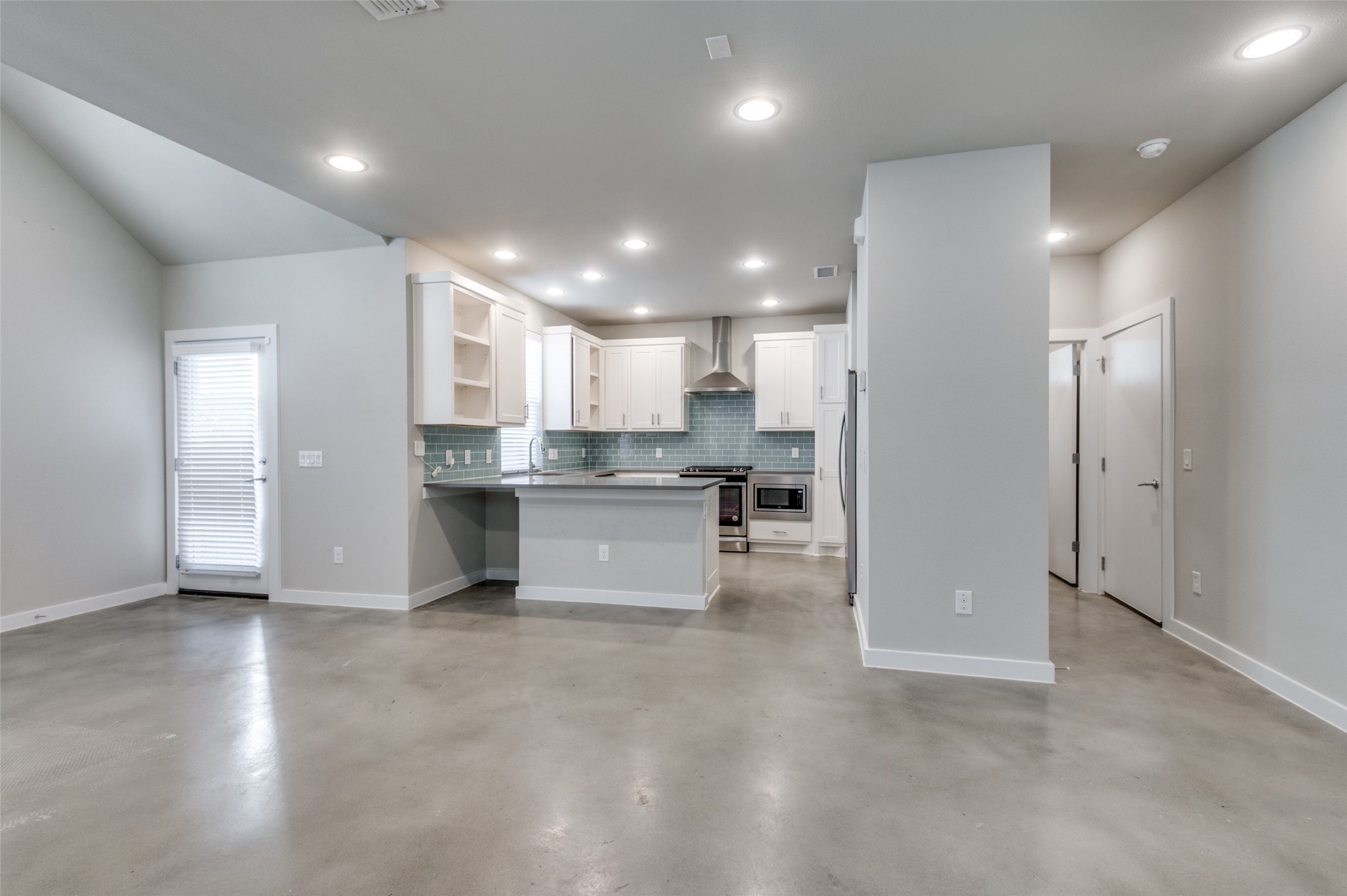 1225 Crownview Lane Dallas TX 75208