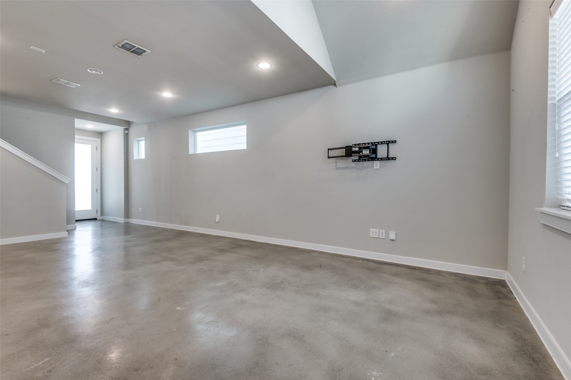 1225 Crownview Lane Dallas TX 75208
