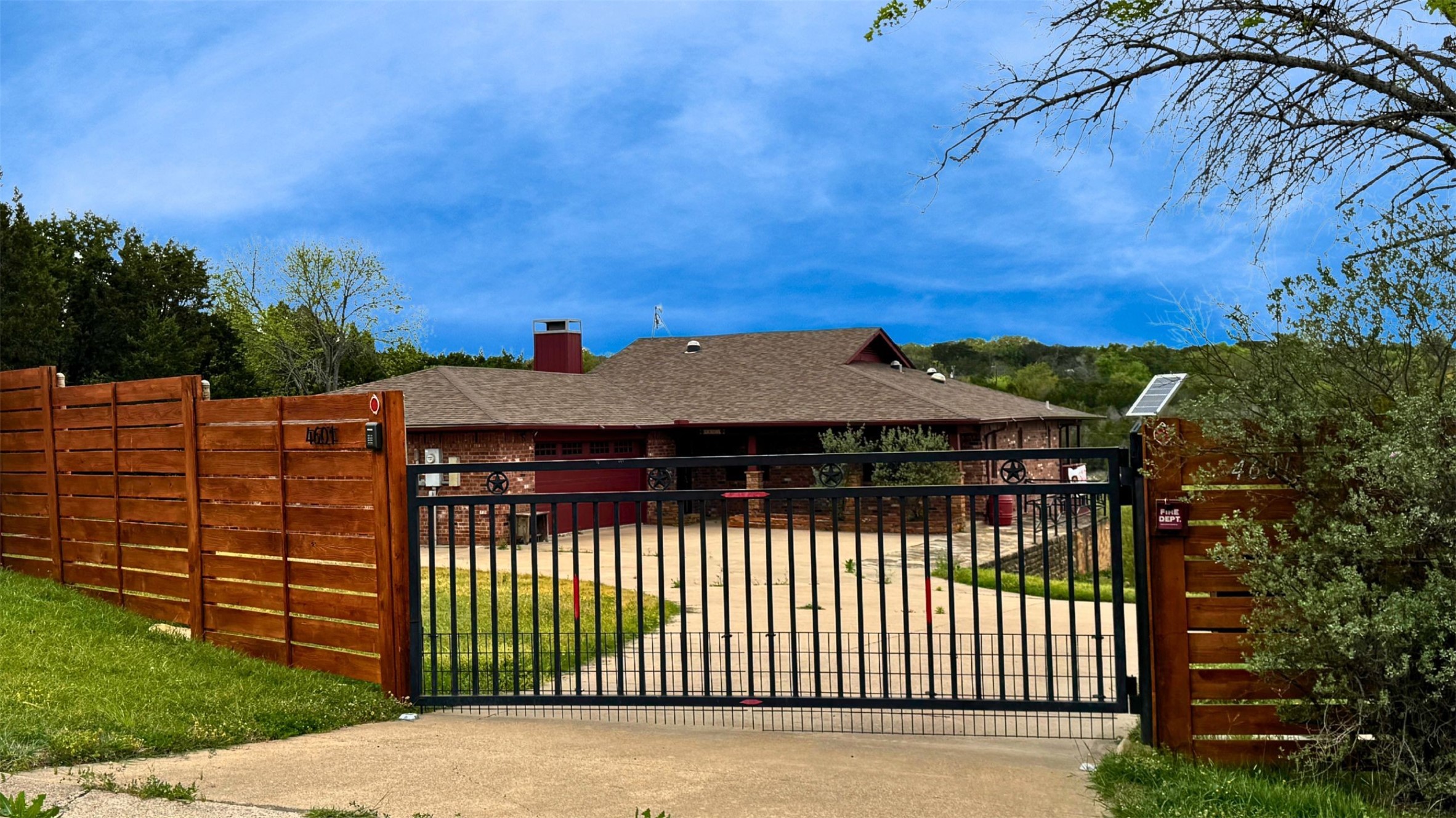 4601 Steepleridge Trail Granbury TX 76048