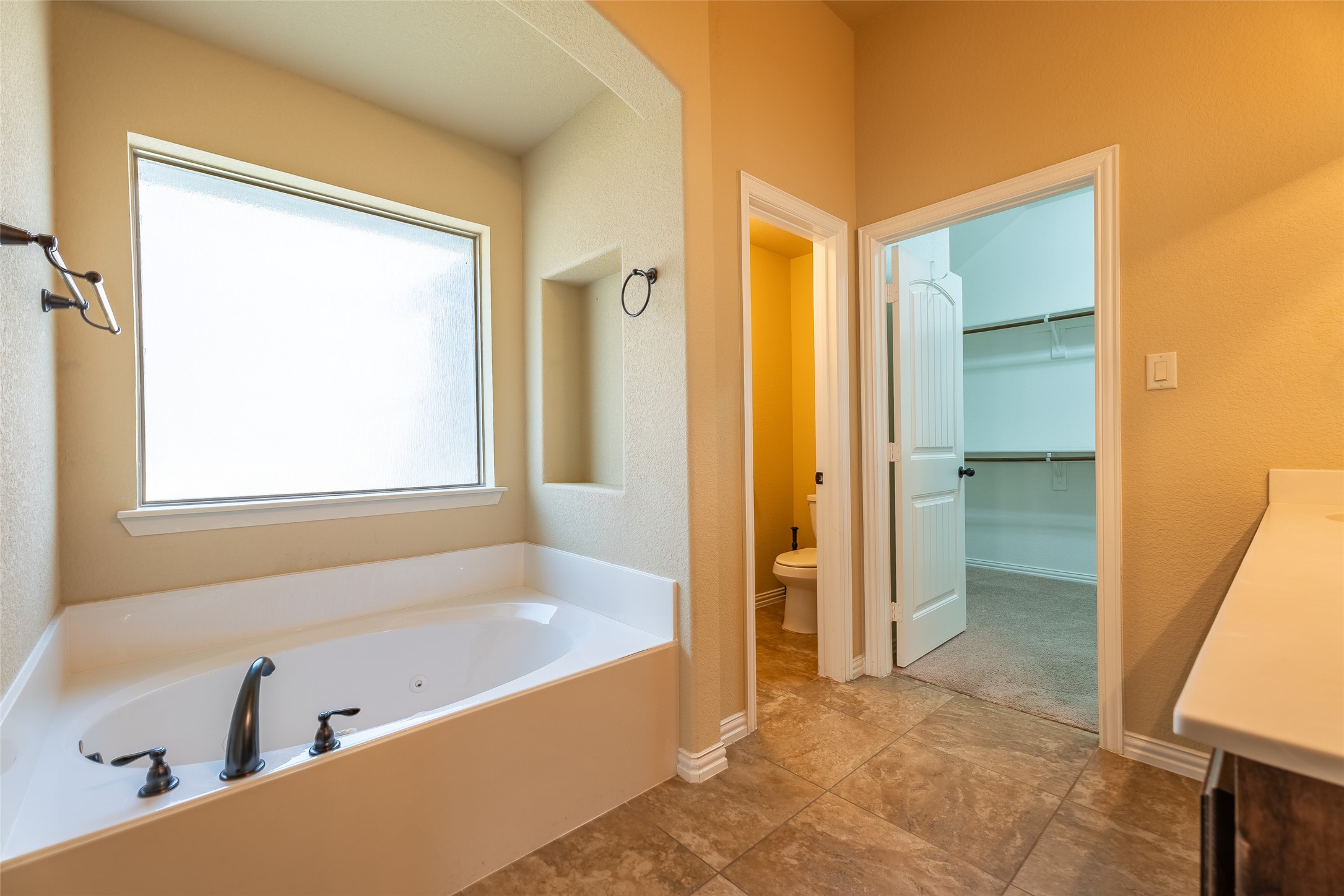 409 Corriente Trail Azle TX 76020