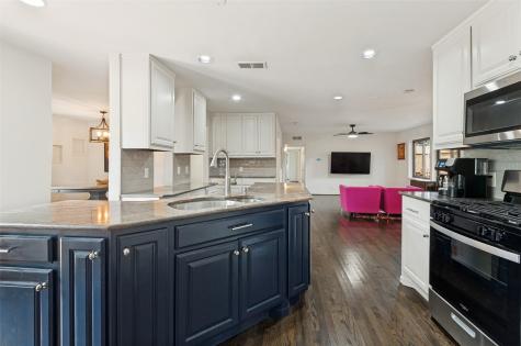 3581 Woodleigh Drive Dallas TX 75229