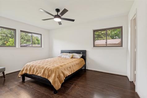 3581 Woodleigh Drive Dallas TX 75229