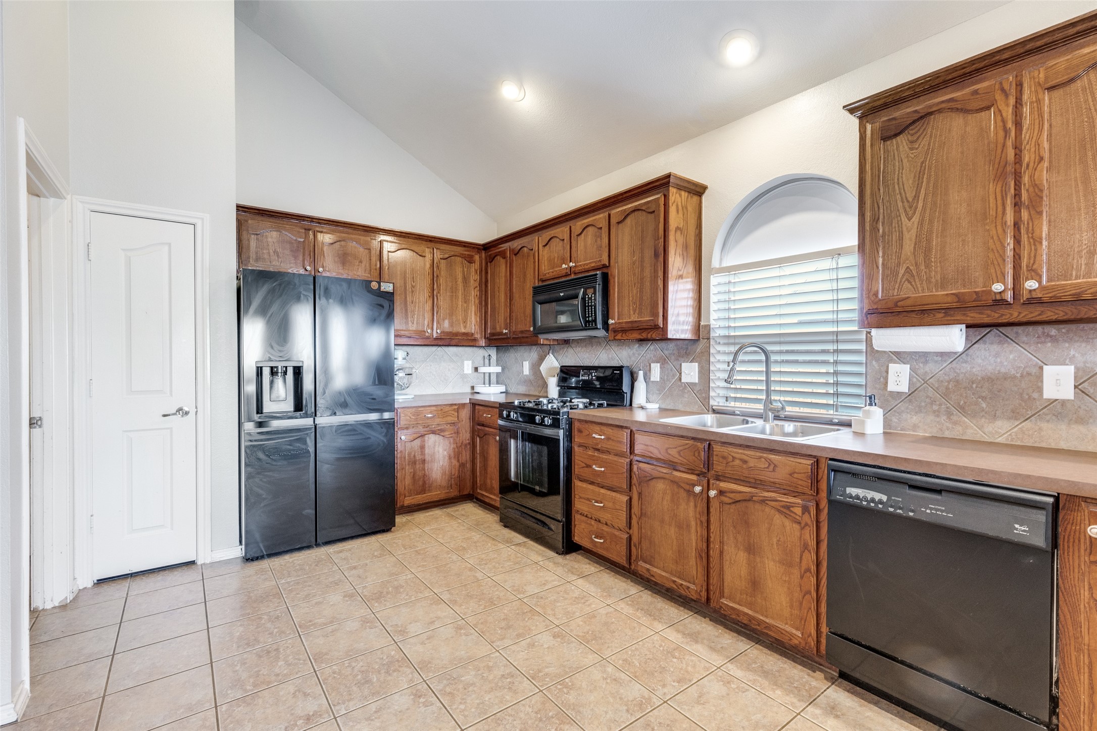 5812 Minnow Drive Fort Worth TX 76179