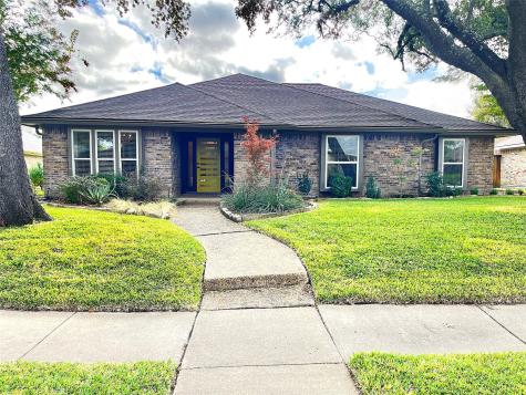 122 Faircrest Drive Garland TX 75040
