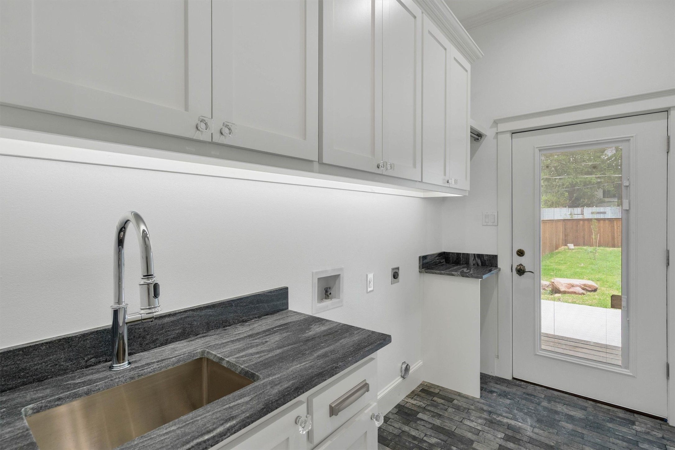 5727 Victor Street Dallas TX 75214