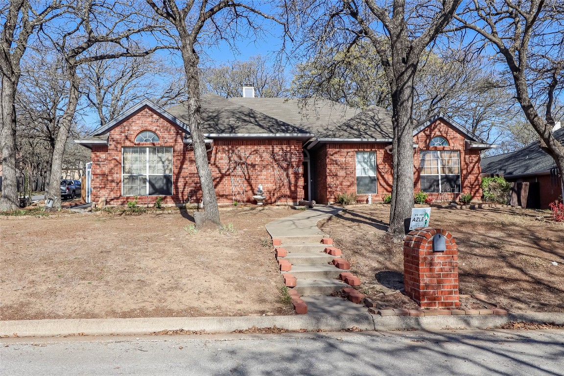 601 Inwood Road Azle TX 76020