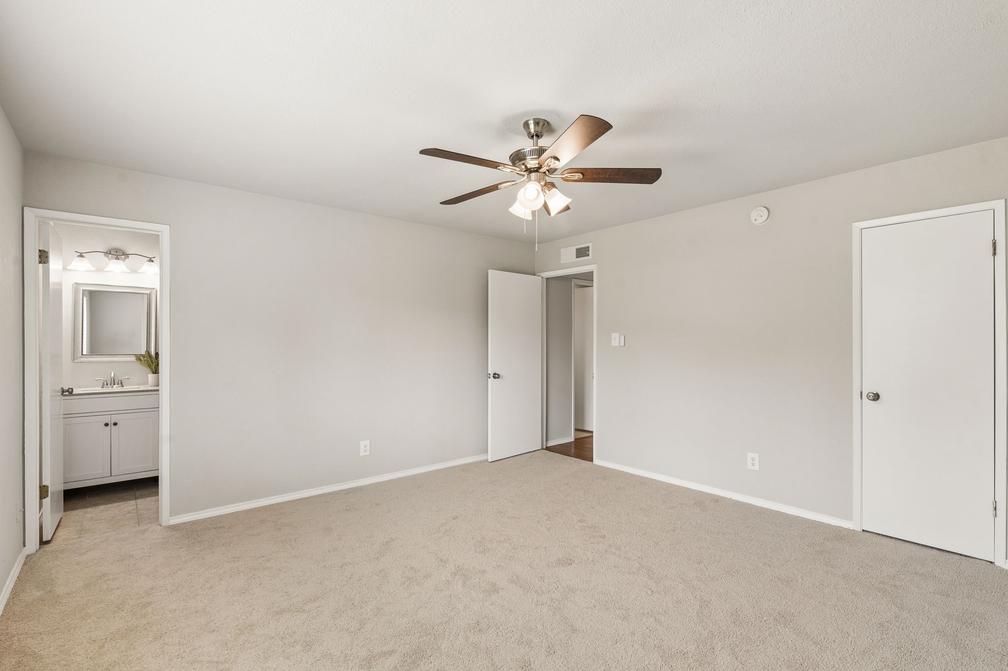 5620 Perrin Street The Colony TX 75056