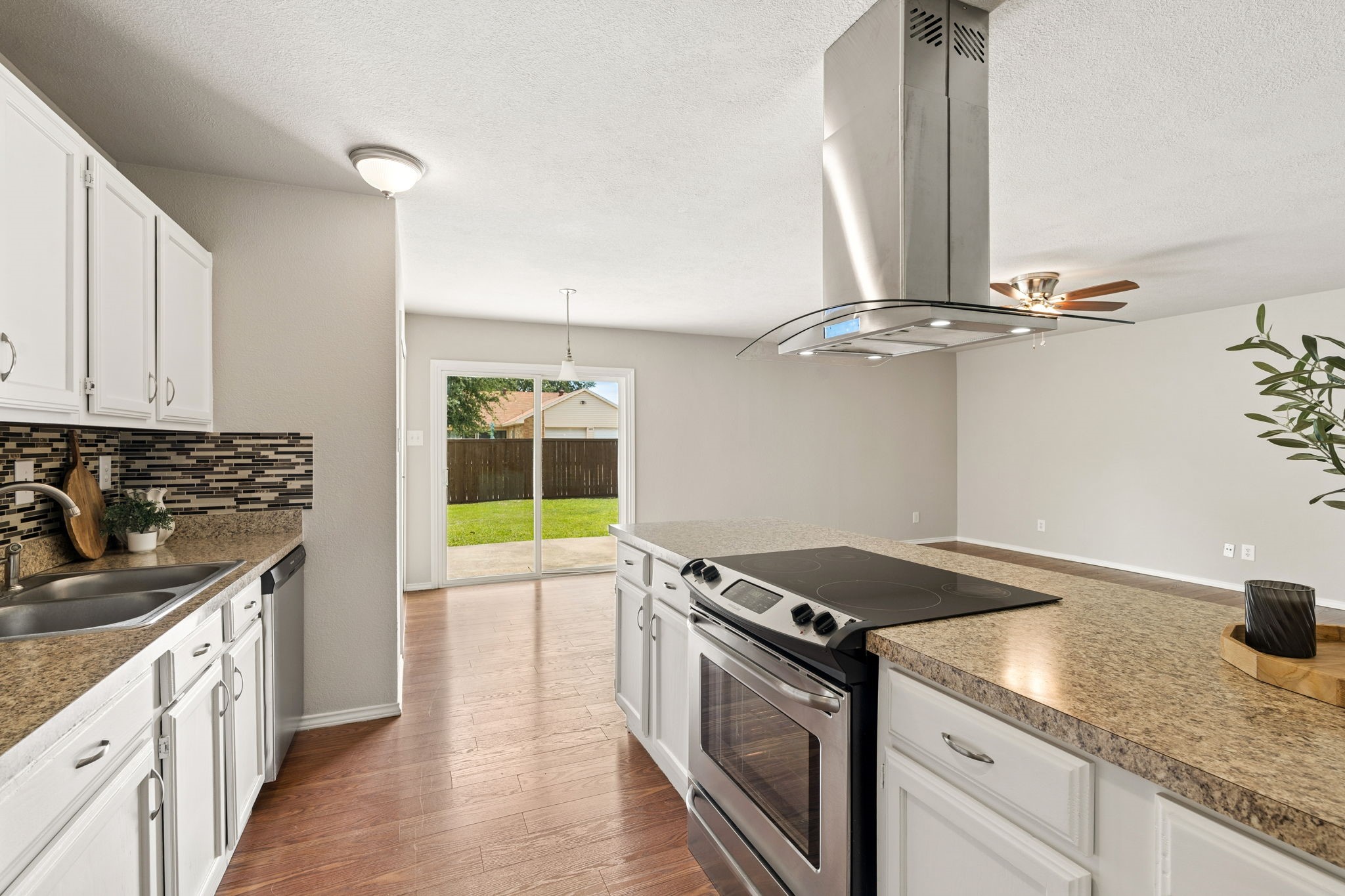 5620 Perrin Street The Colony TX 75056