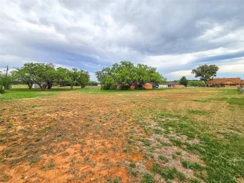 1002 Ridgecrest Street Sweetwater TX 79556