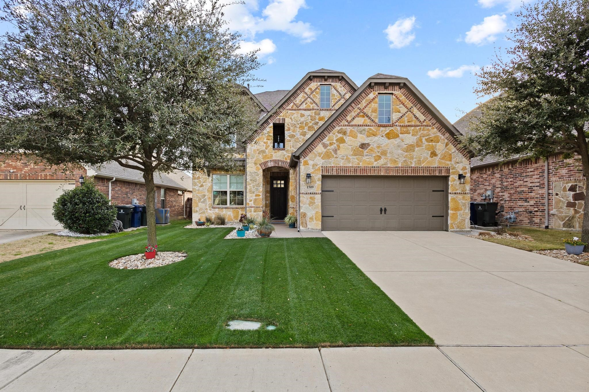 1509 Biltmore Drive Garland TX 75040