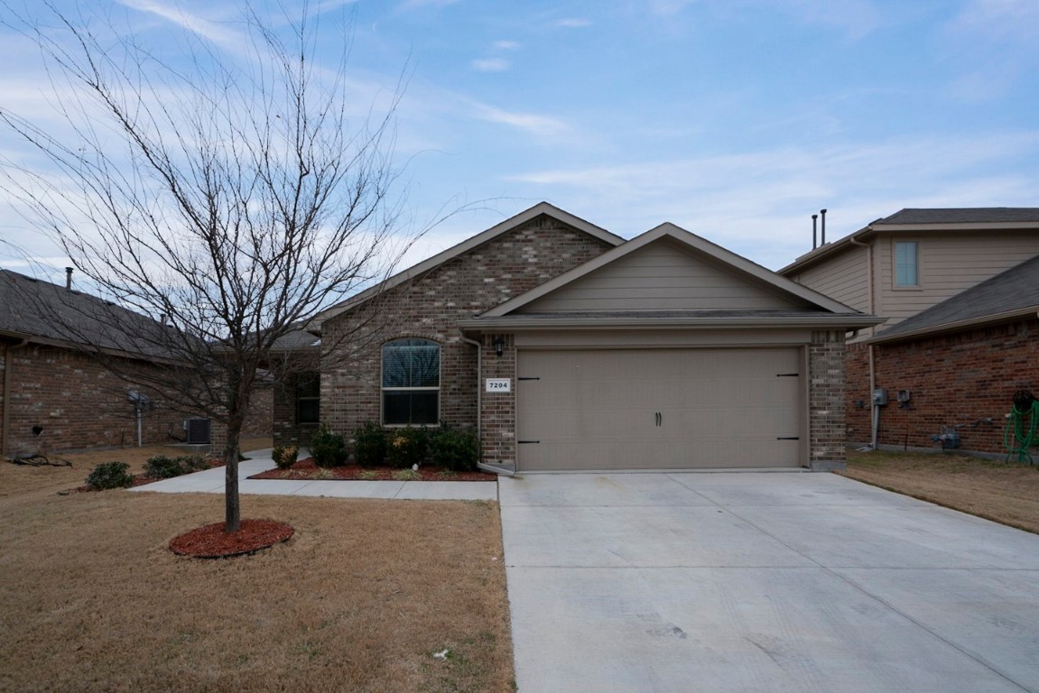 7204 Wavecrest Way Fort Worth TX 76179