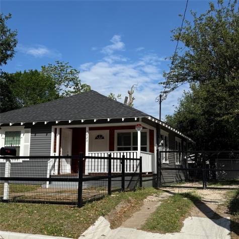 3823 Jamaica Street Dallas TX 75210