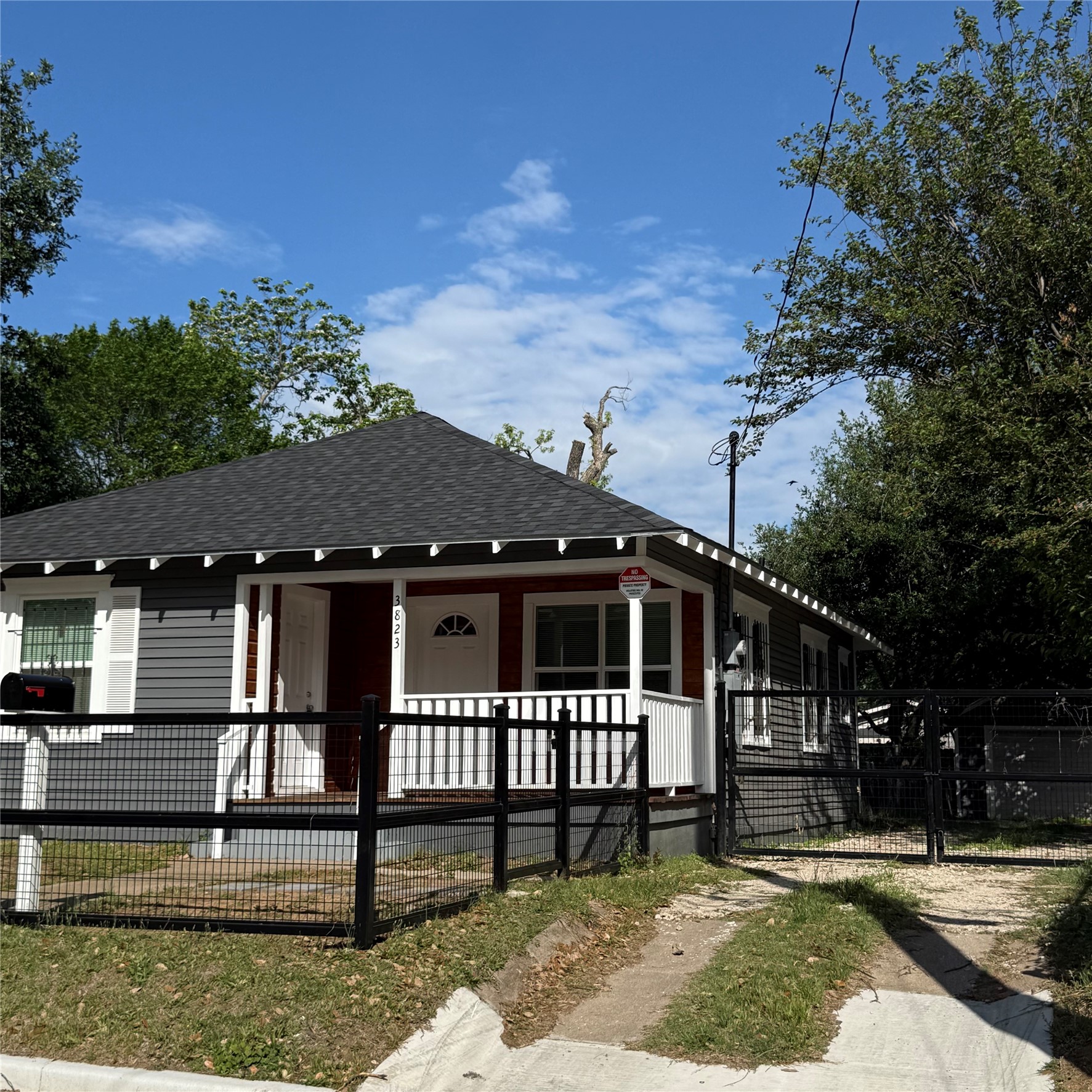 3823 Jamaica Street Dallas TX 75210