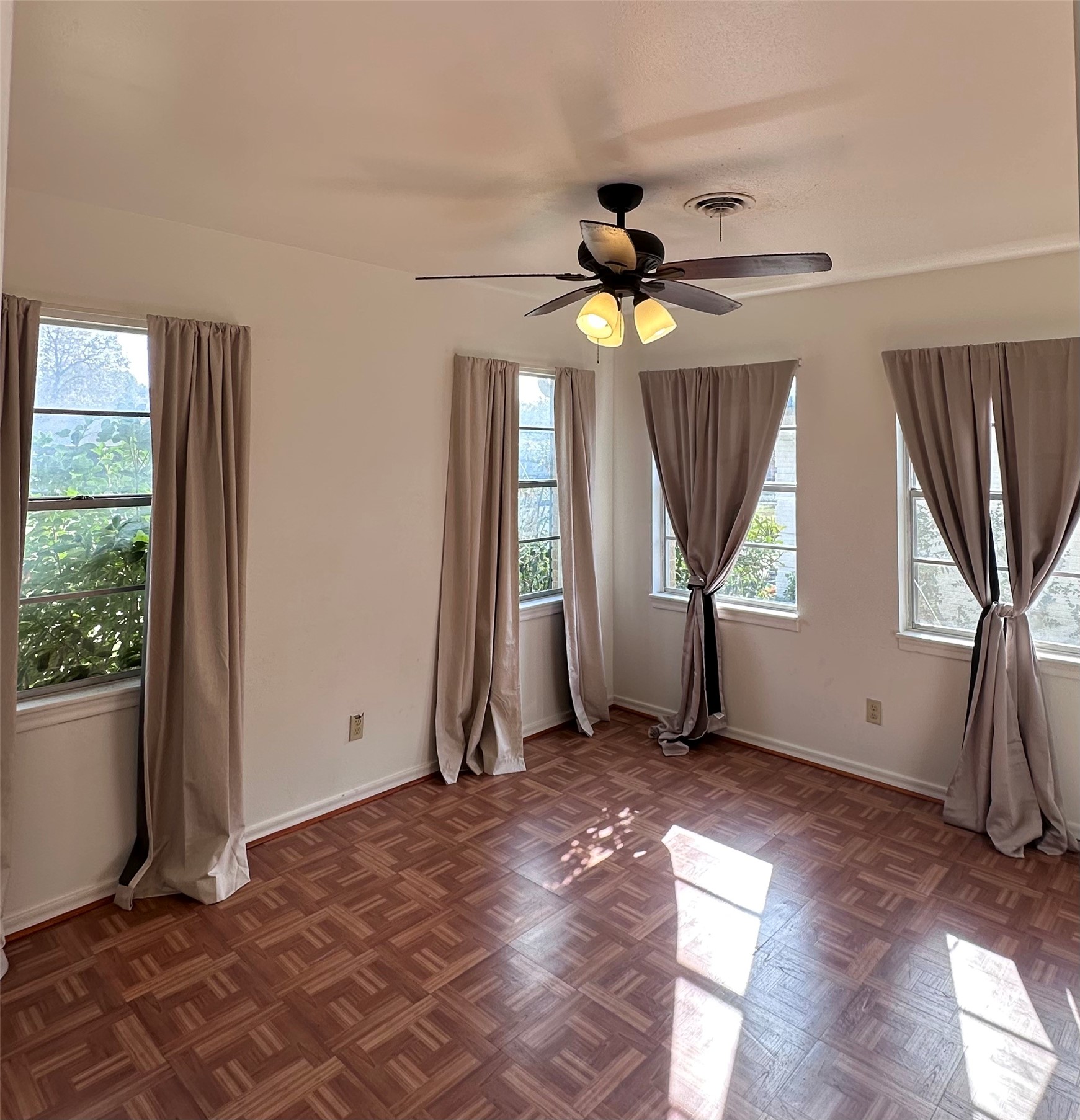 329 N Brighton Avenue Dallas TX 75208