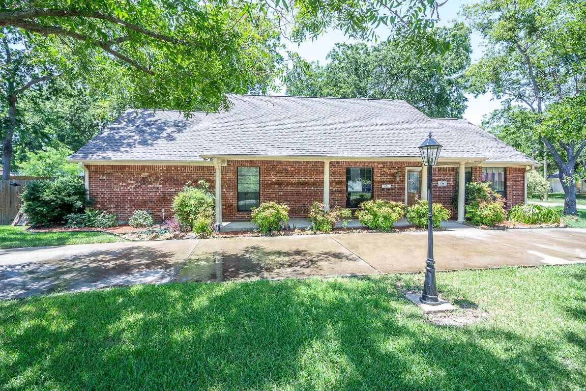 1700 S Jackson Street Kaufman TX 75142