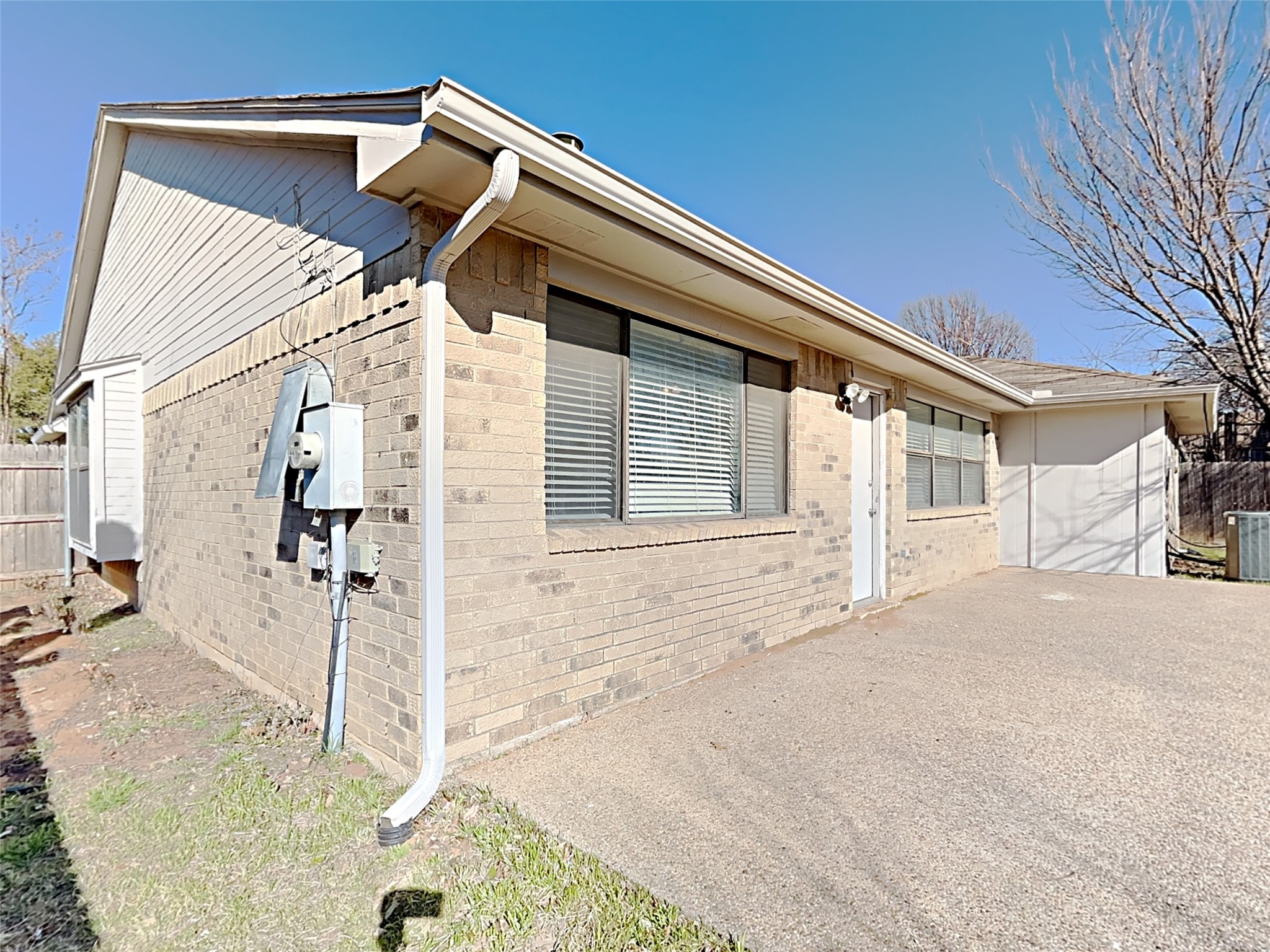 3404 Vine Ridge Bedford TX 76021