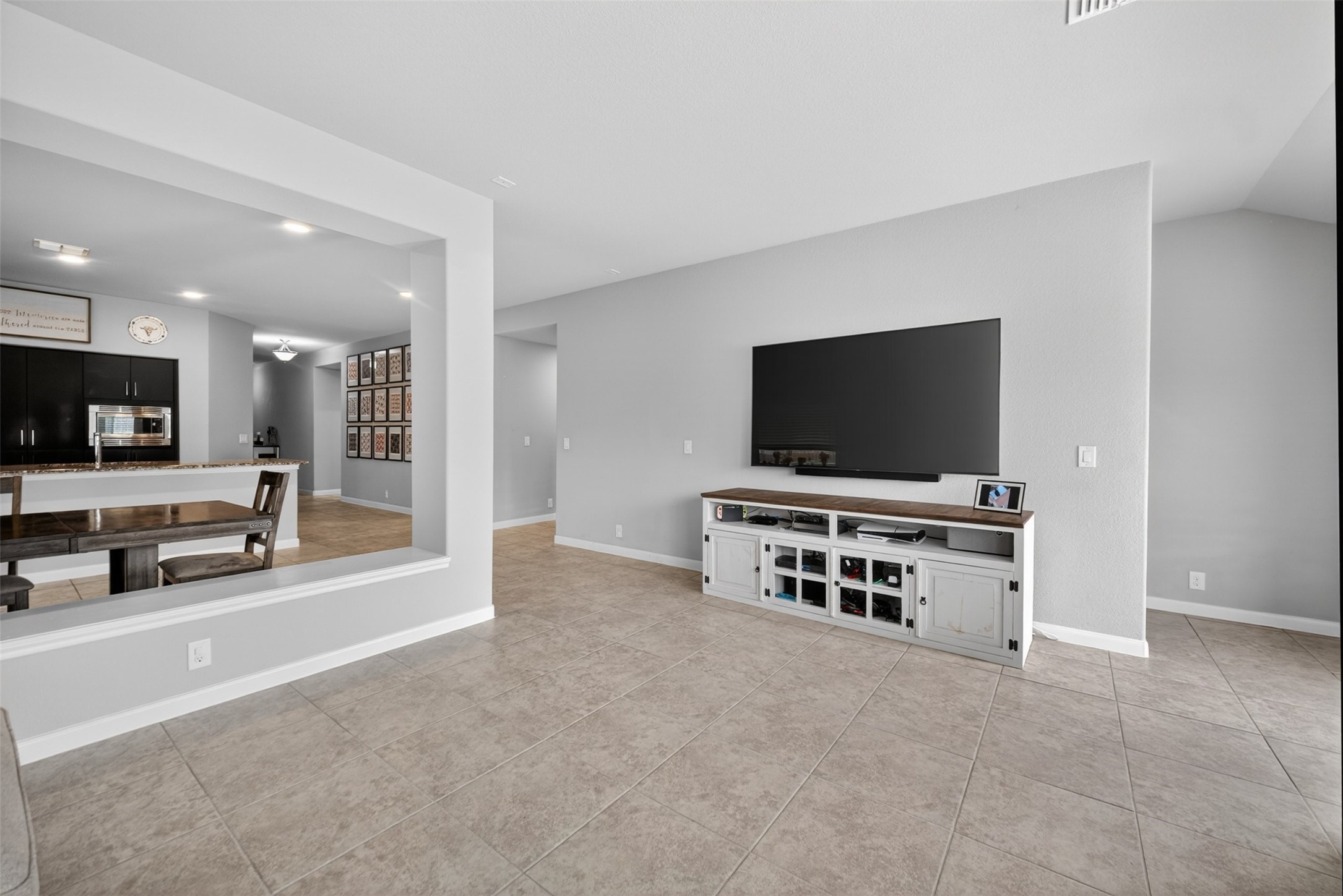 809 Cloverwood Drive Fort Worth TX 76036