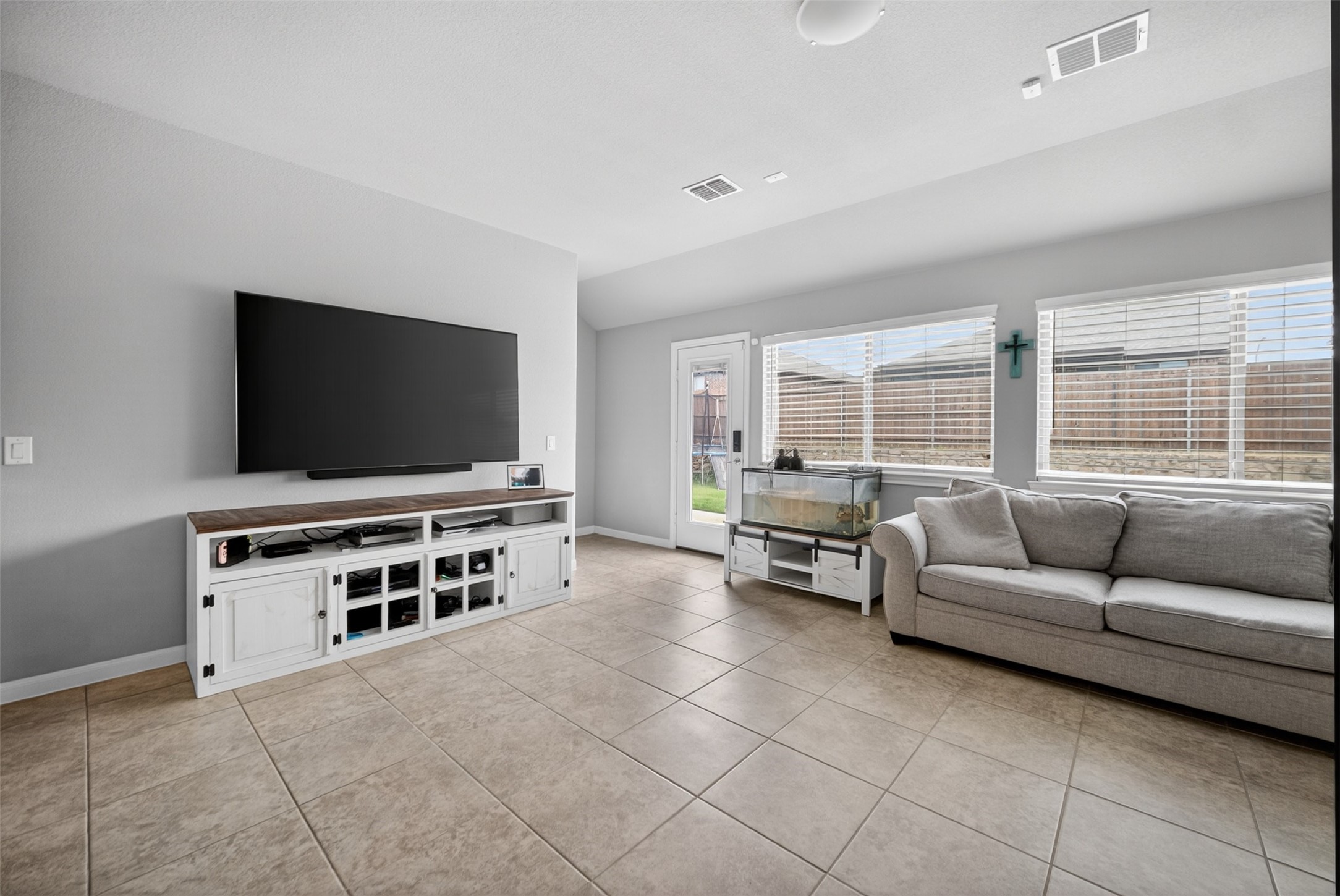 809 Cloverwood Drive Fort Worth TX 76036