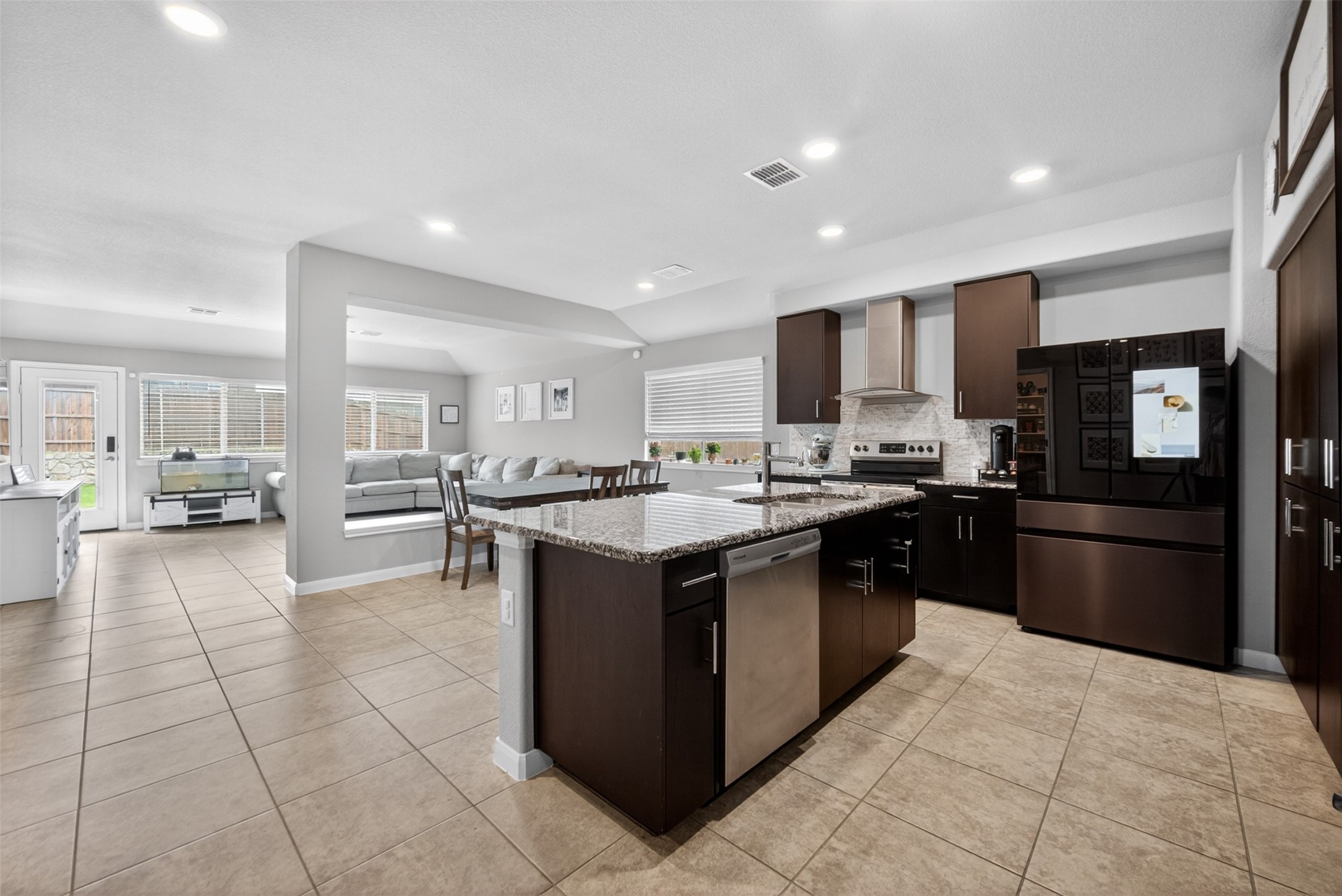 809 Cloverwood Drive Fort Worth TX 76036