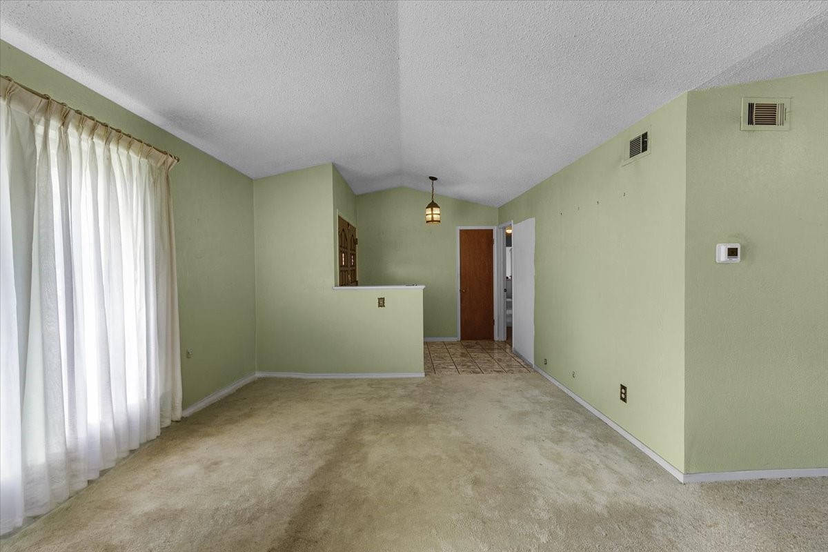 1811 Reynoldston Lane Dallas TX 75232