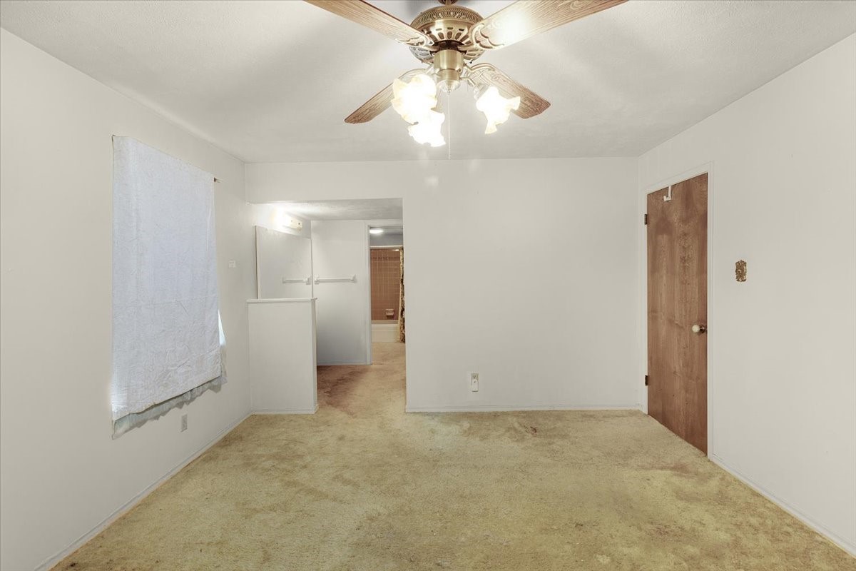 1811 Reynoldston Lane Dallas TX 75232