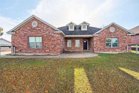 1309 W Chippewa Trail Granbury TX 76048