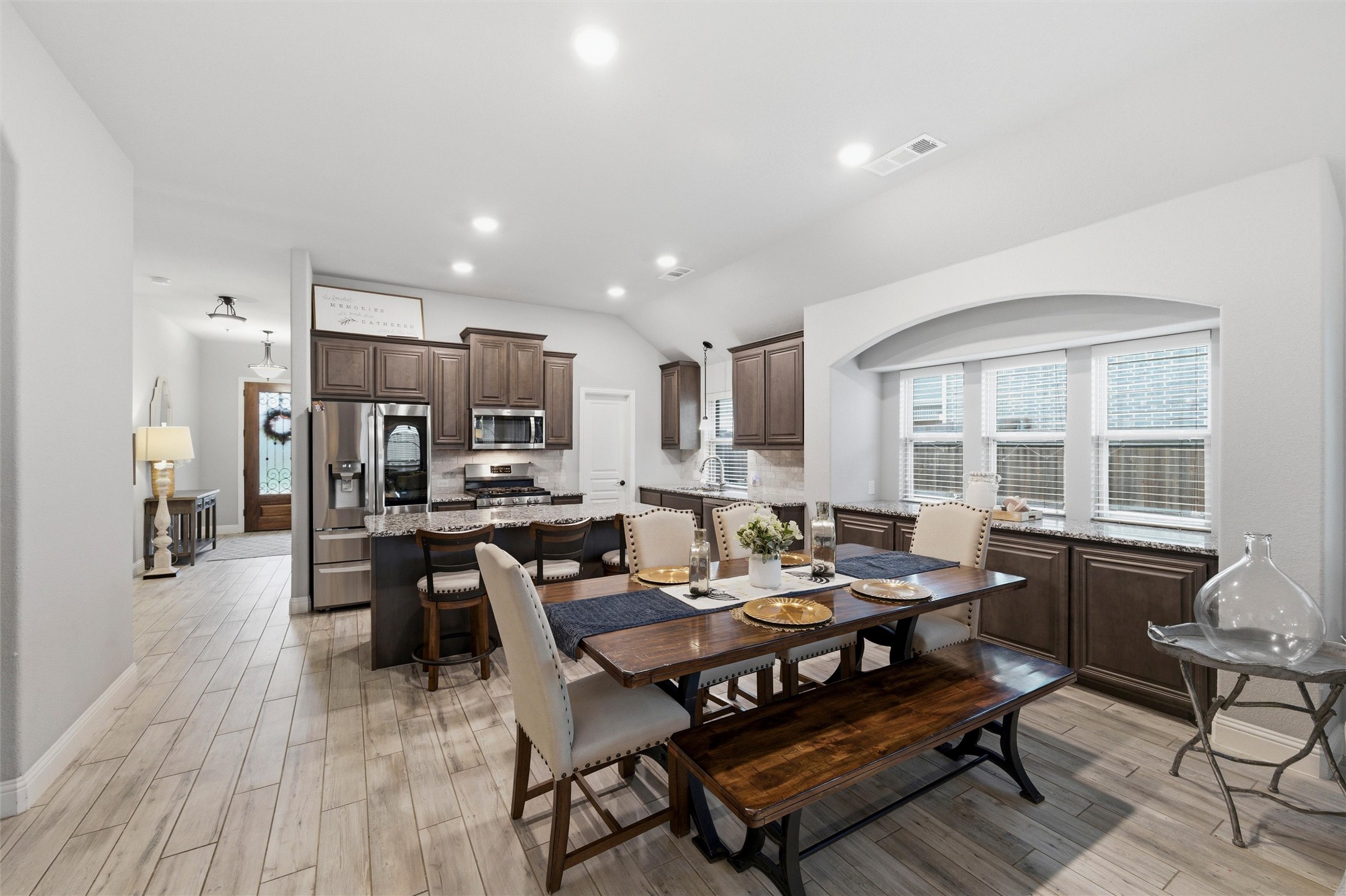 1128 Sutton Place Desoto TX 75115